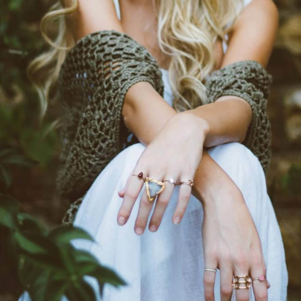 Elle and Willow Bohemian Jewelry, Sustainable Clothing, Natural Fragrance and Cosmetics Products Collection