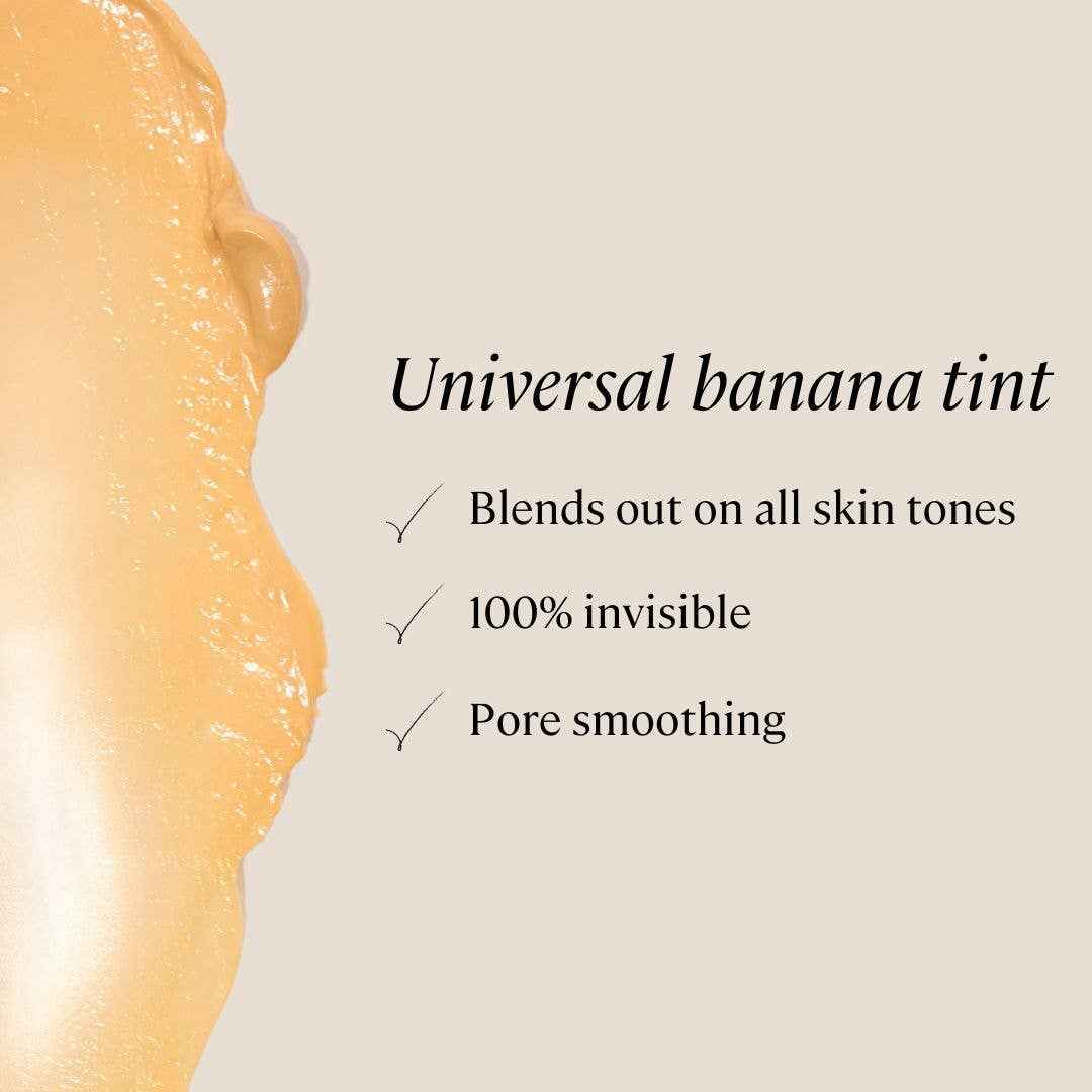 Smoothing Face Primer with SPF 30 in universal banana tint, shown with creamy texture; blends on all skin tones and smooths pores.
