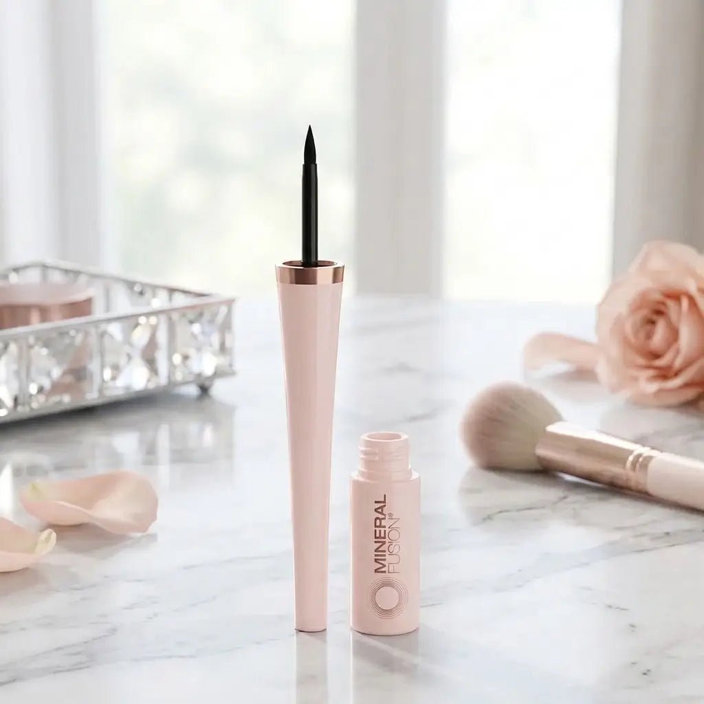 Liquid Eyeliner by Mineral Fusion - Clean Beauty - Elle and Willow