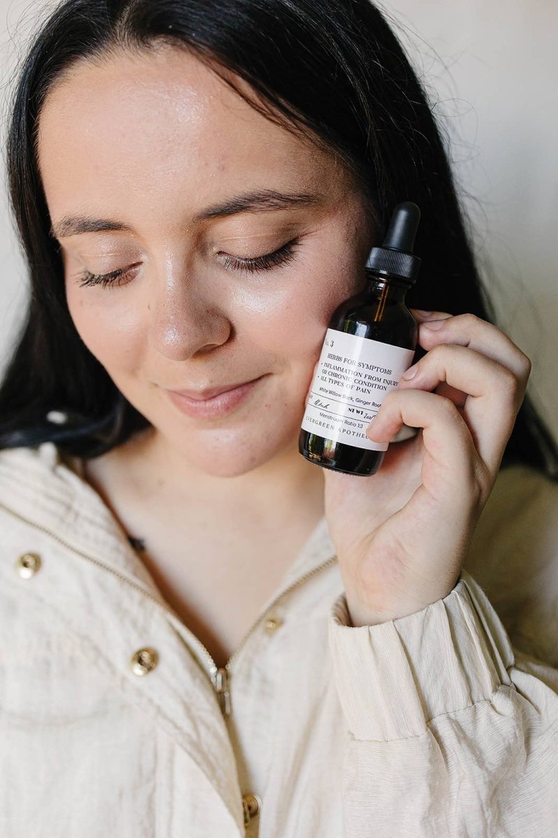 Evergreen Apothecary - Pain Relief Tincture - Natural Anti-Inflammatory & Ache Support - Pain Tincture - Elle and Willow