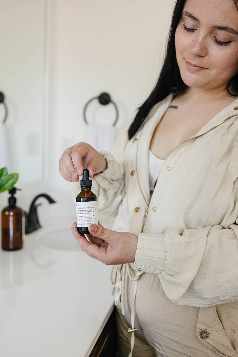 Evergreen Apothecary - Pain Relief Tincture - Natural Anti-Inflammatory & Ache Support - Pain Tincture - Elle and Willow