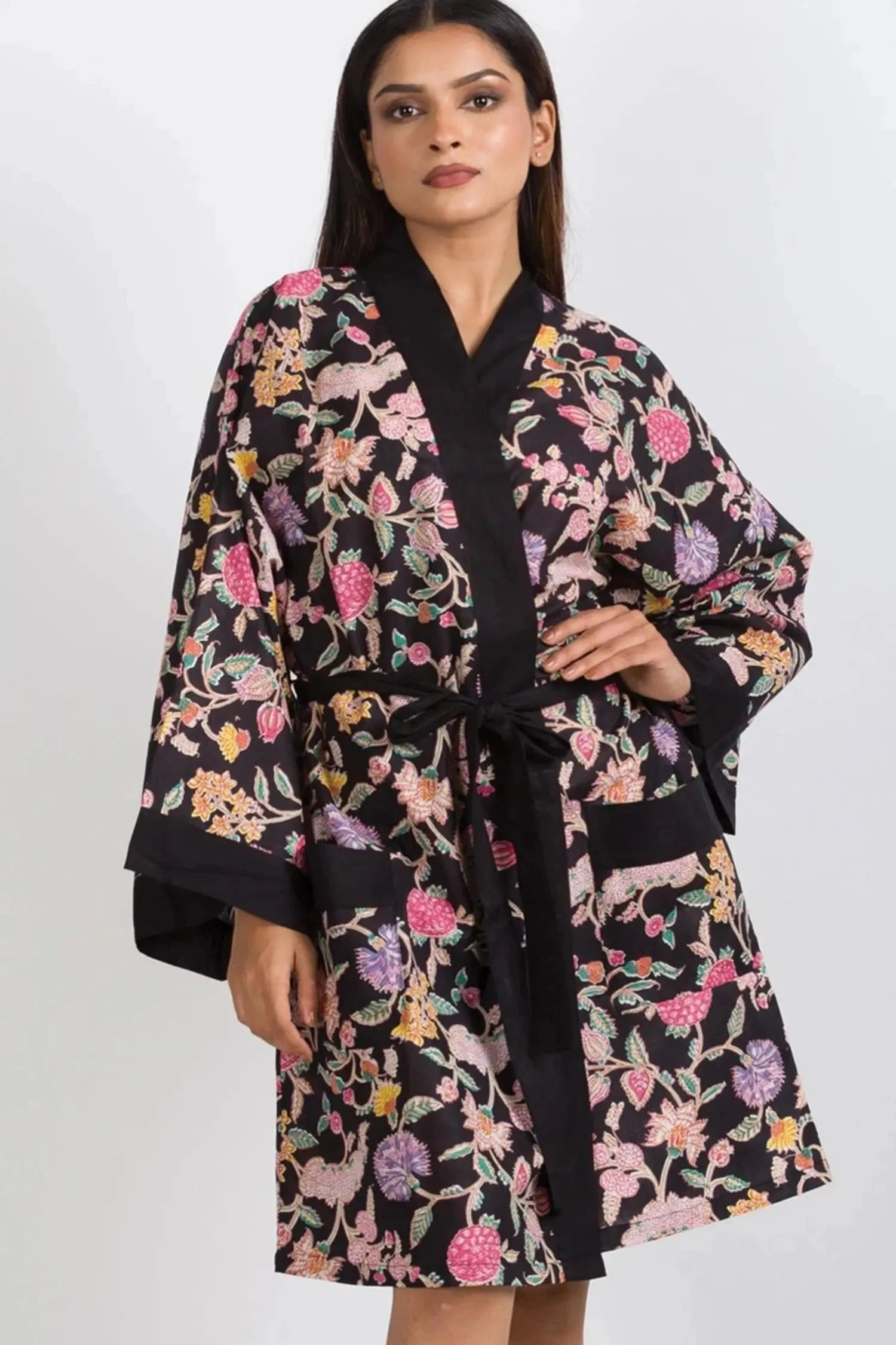 short Cotton kimono robe in black floral print