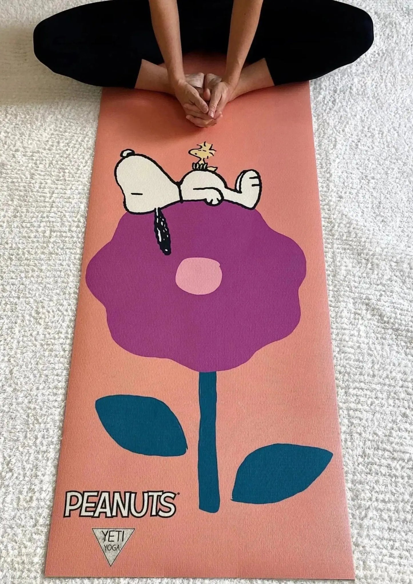 Peanuts x Yune Yoga. Snoopy Flower Yoga Mat - Snoopy and Woodstock Doing Yoga.